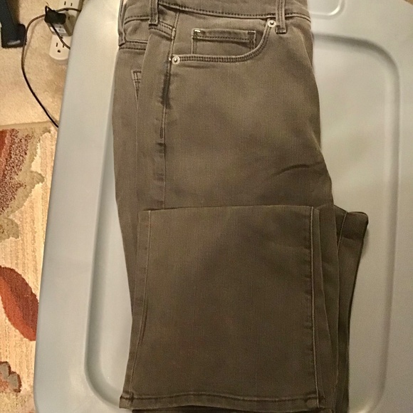 NWT - Eddie Bauer high rise bootcut jeans - Picture 6 of 12